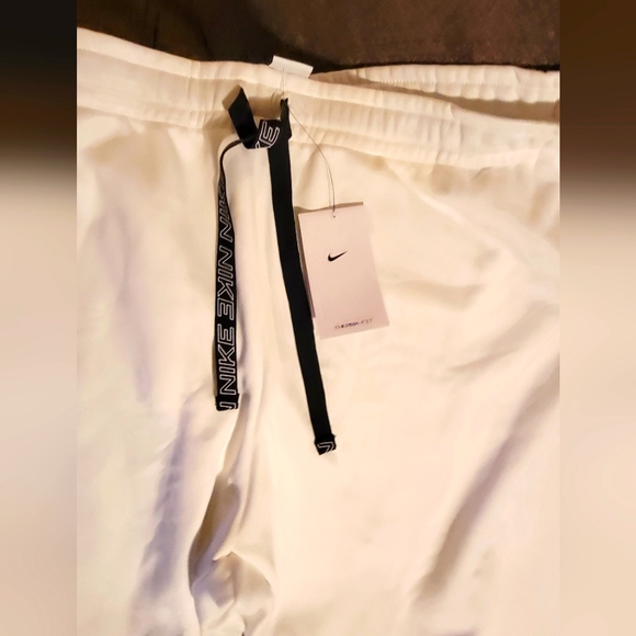 NIKE SPORTSWEAR Pants - Picture 3 of 7